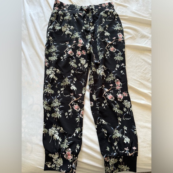 Flowy Jogger Pant - Picture 2 of 3